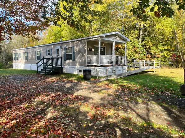 49 Cressy Avenue, Glenburn, ME 04401