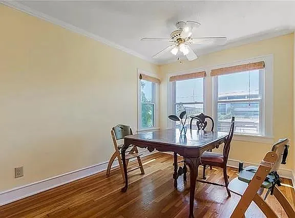 4938 Forest Ave — Photo 37