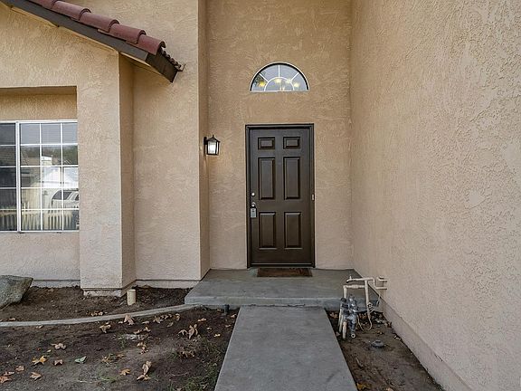 2nd image of 1192 Cypress Ct