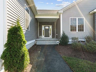 2 Fairfield Ct, Johnston, RI 02919 | Zillow