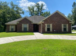 201 Center Ave, Sumrall, MS 39482
