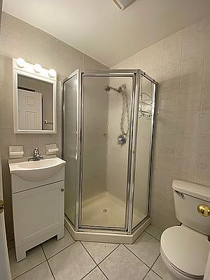 5th image of 277 Driggs Ave APT 4R