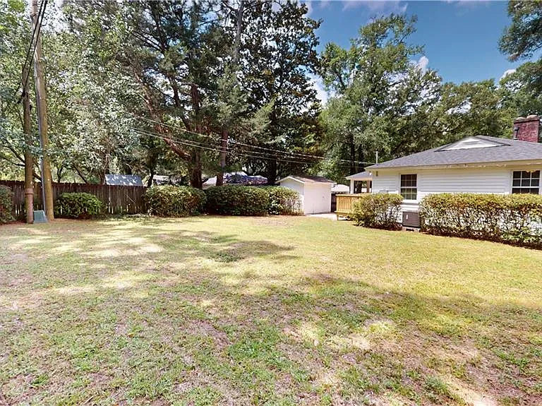 272 Border Dr W — Photo 9