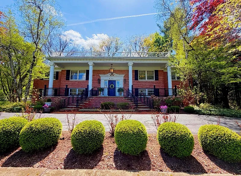 305 Hampshire Rd