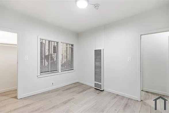 5251 S Main St #D — Photo 2