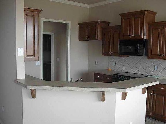 5th image of 10716 NW 37th St #Townhouse