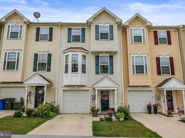 4153 Trabert Ct, Dover, PA 17315