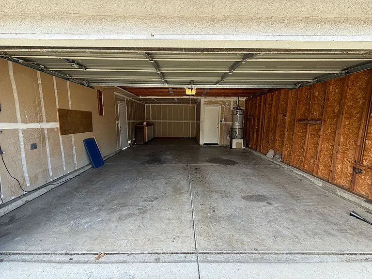 6400 Silver Hawk Way — Photo 27