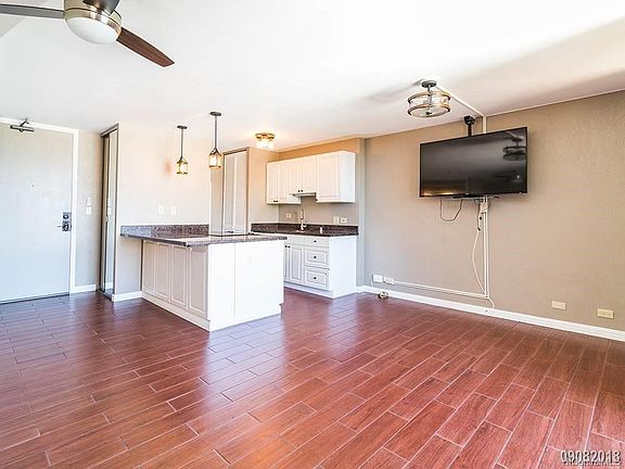 3rd image of 320 Liliuokalani Ave APT 1702