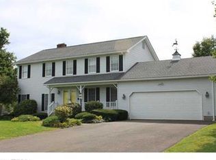 162 Quail Run Rd, Suffield, CT 06078