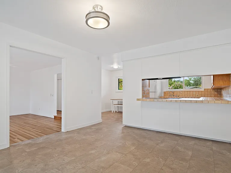 762 Garland Ave — Photo 10