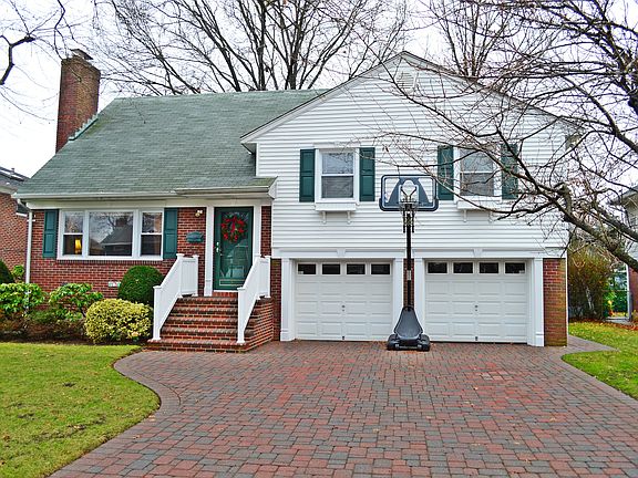 3rd image of 34 Spruce St