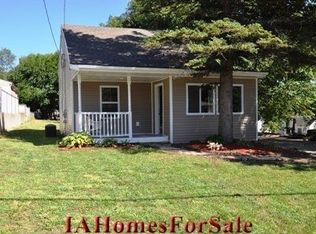 3131 Schaeffer Dr SW, Cedar Rapids, IA 52404