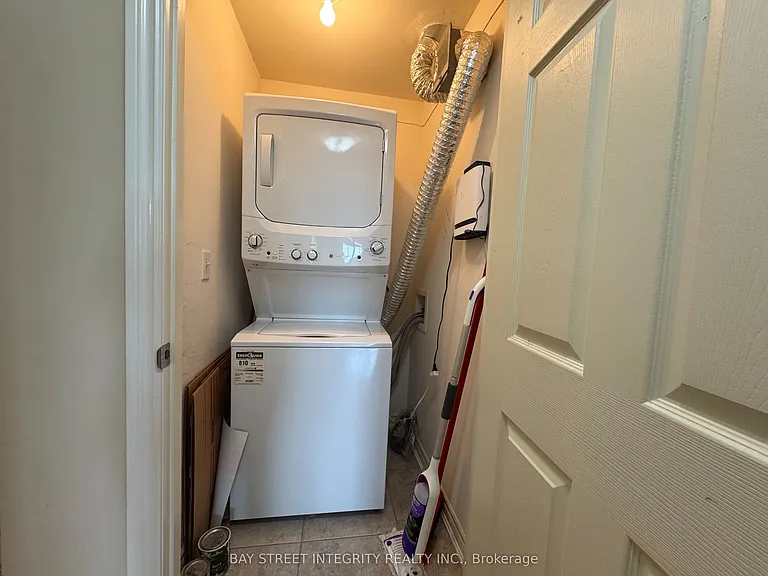47 Caroline St N #402 — Photo 21