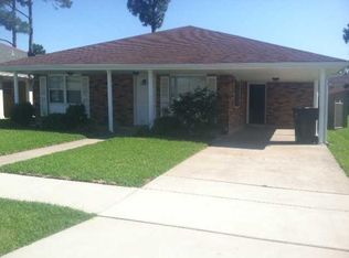 8404 Main Dr, Chalmette, LA 70043