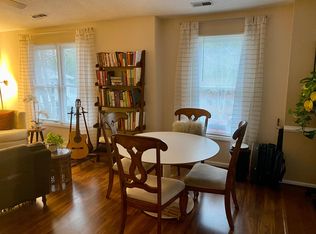 121 Westview Dr APT 50, Carrboro, NC 27510