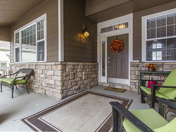 Spacious front porch
