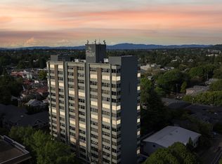 1220 NE 17th Ave APT 4B, Portland, OR 97232