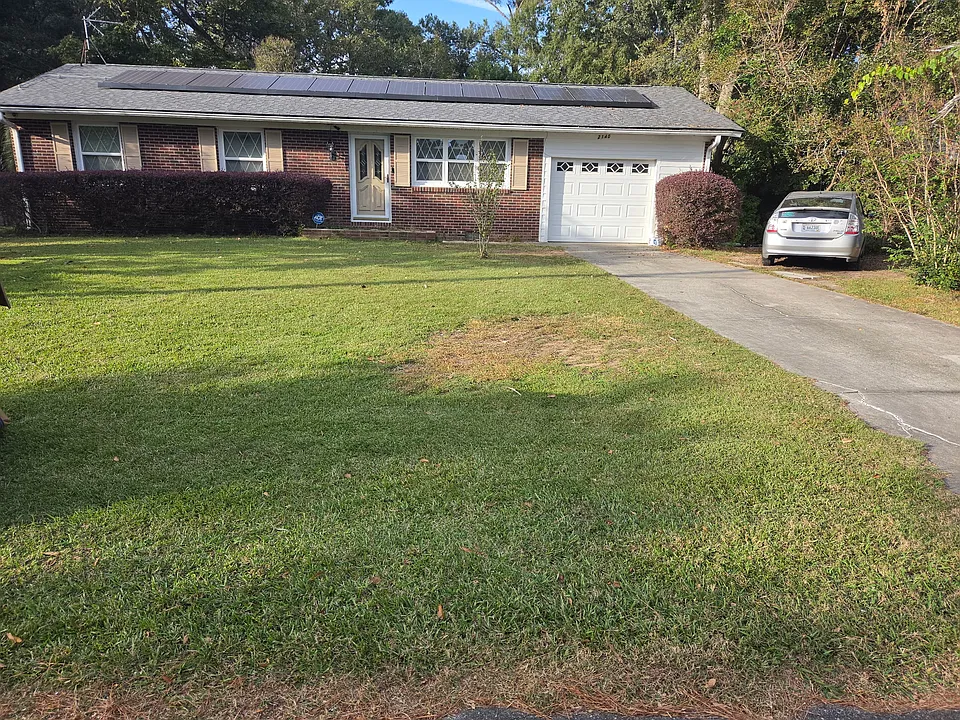 2140 Clayton Dr