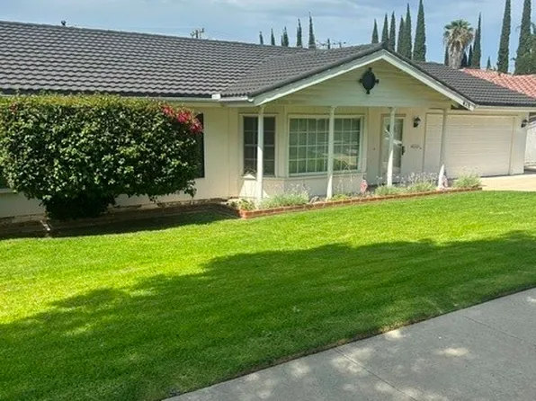 415 E Kendall St, Corona, CA 92879
