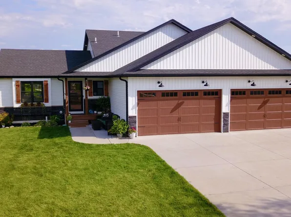 188 Lake Dr NE, Sauk Rapids, MN 56379