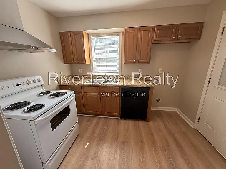 3889 Tuggle Ave — Photo 8