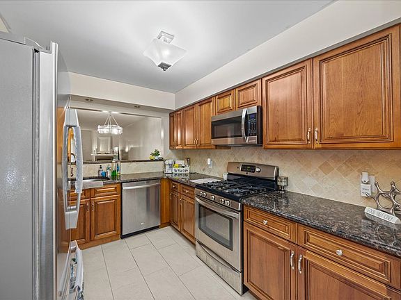 2nd image of 11 Nicole Cir APT 3