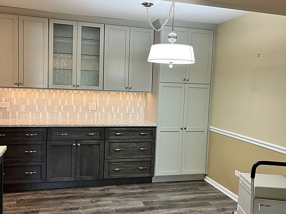 2nd image of 121 Hunt Club Dr #121