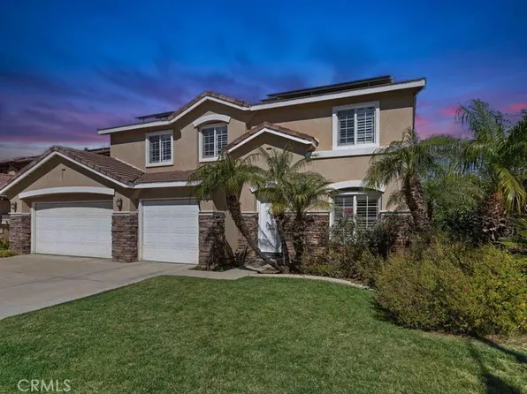 825 Derby St, Corona, CA 92882