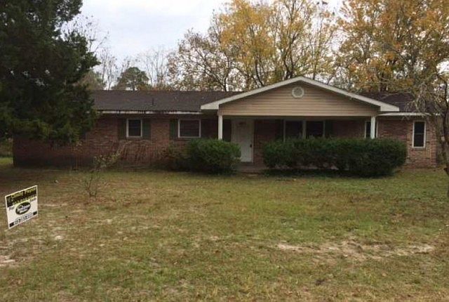 2nd image of 2877 Edgewood Rd