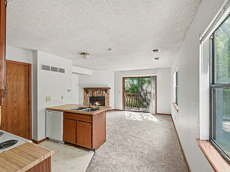8213 N Everton Ave — Photo 5
