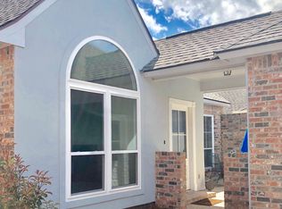 3947 Garden View Dr, Baton Rouge, LA 70809