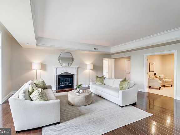 5th image of 1450 Emerson Ave APT 217