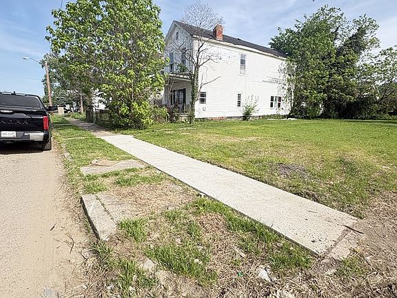 5th image of 1624 6th St