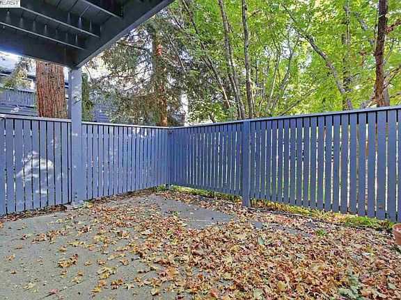 5th image of 7112 Cross Creek Cir APT A