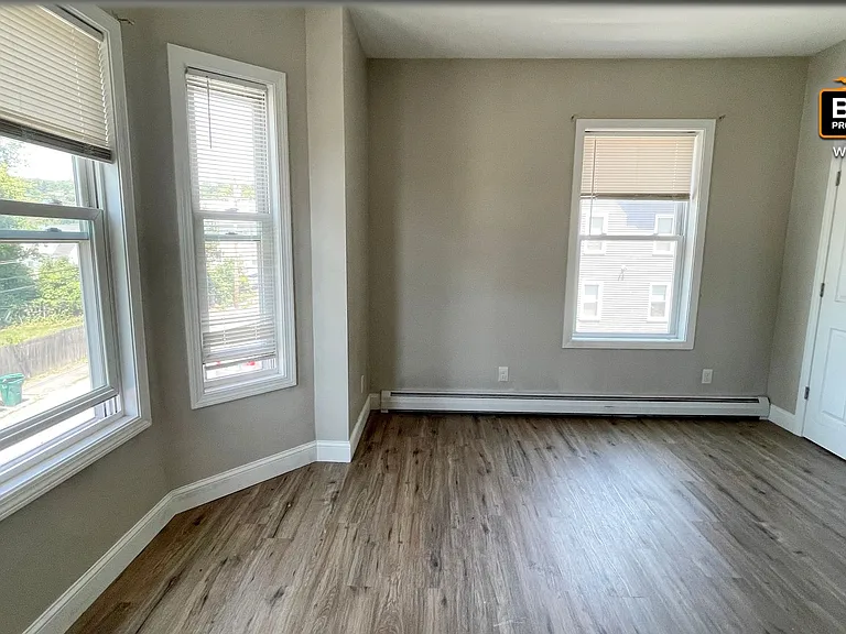 46 Myrtle Ave — Photo 7