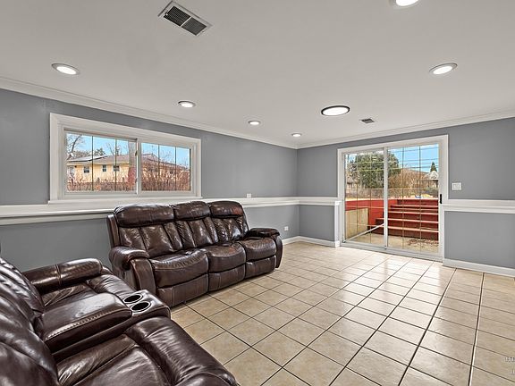 4th image of 1923 E Pawnee Ln
