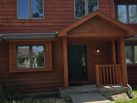 2nd image of 216 Glenview Dr