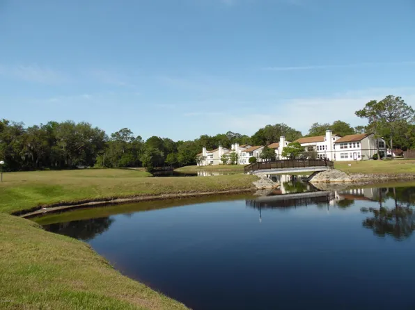 21204 Sandalwood Dr, Wildwood, FL 34785