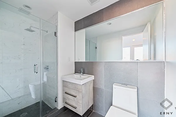 Rented by ERNY LLC | media 10