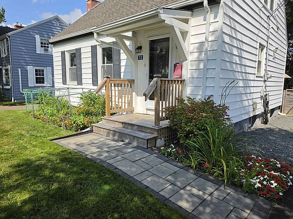 3rd image of 13 Churchill St