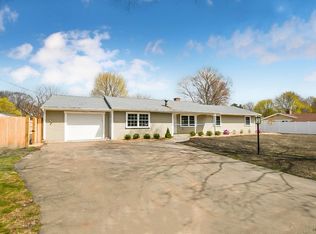 9 Mulberry Dr, Peabody, MA 01960