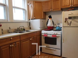 2337 W Grace St, Chicago, IL 60618