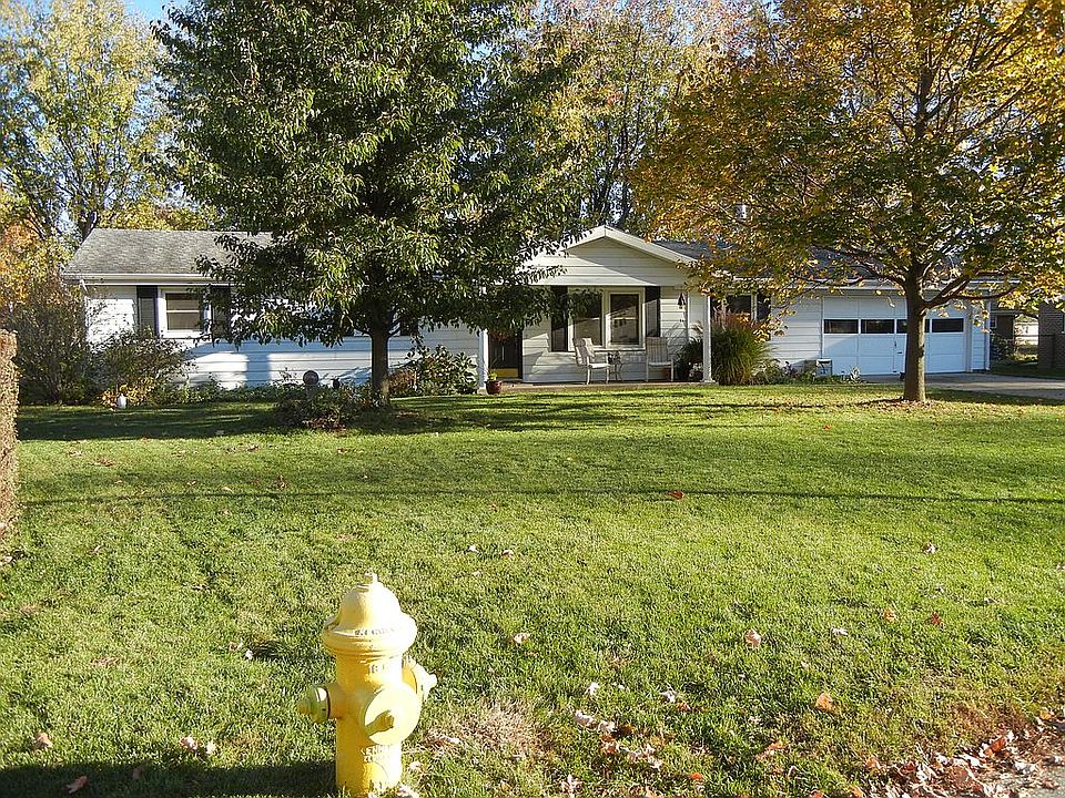 1st image of 905 Terrace Dr