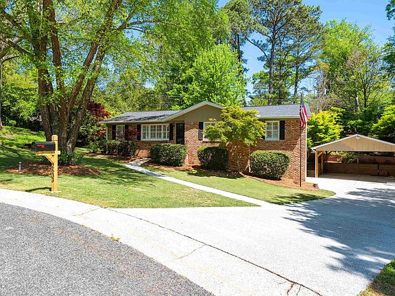 3rd image of 2633 Southview Pl