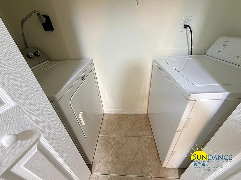 139 Scranton St — Photo 25