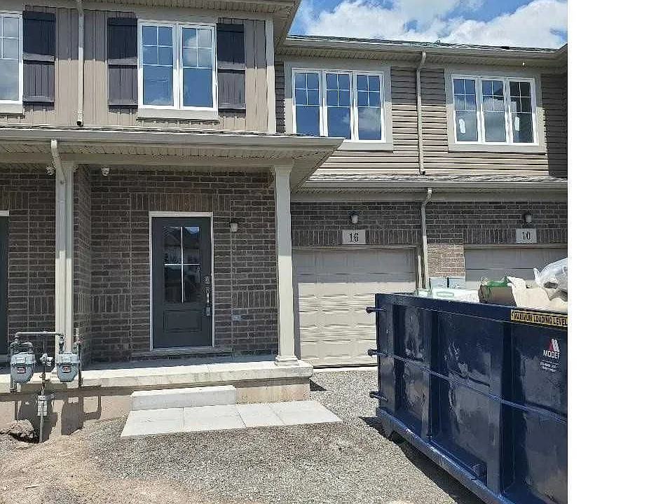 10 Sycamore St