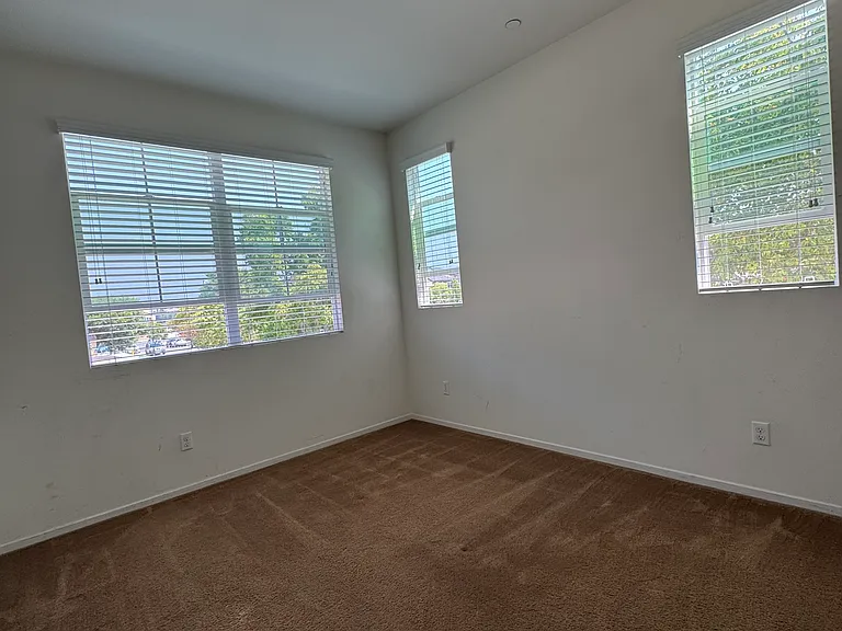 1395 Santa Diana Rd #8 — Photo 9