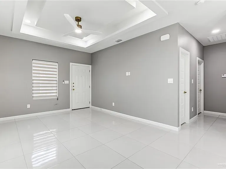 1802 W Violet Dr #3 — Photo 17