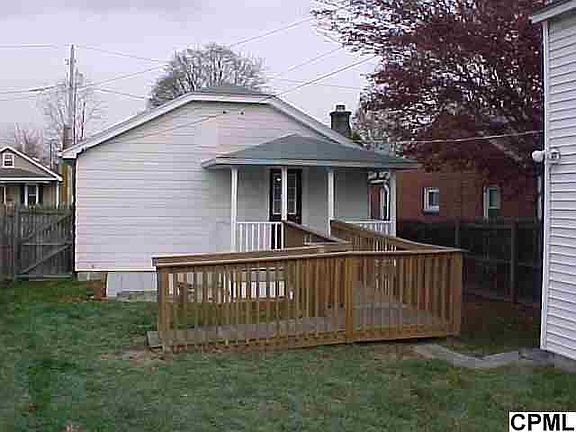 4th image of 212 10th St